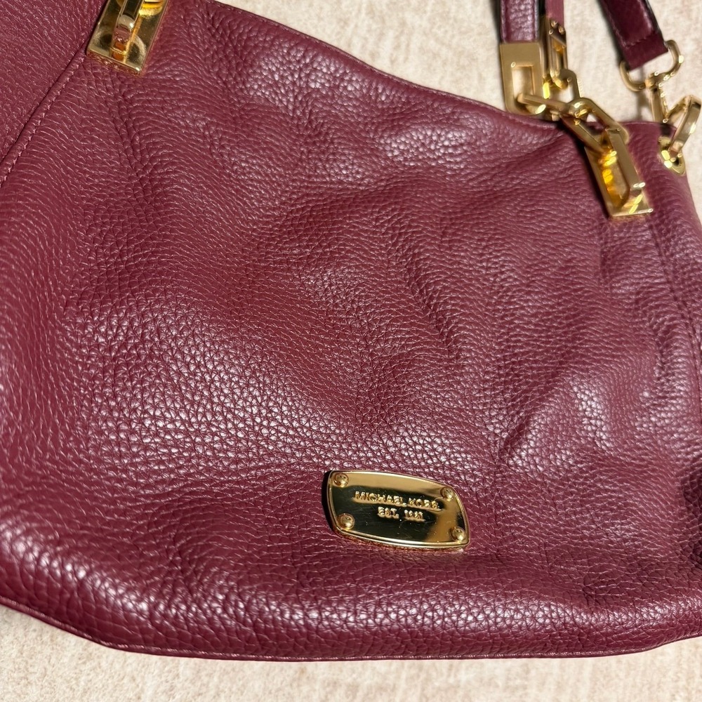 Michael Kors Brooke Large Pebbled Leather Satchel Shoulder Bag Burgundy Gold - Picture 2 of 9